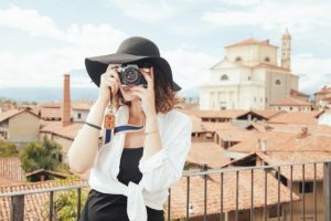 27 Online Jobs for College Students Without Experience To Earn Money