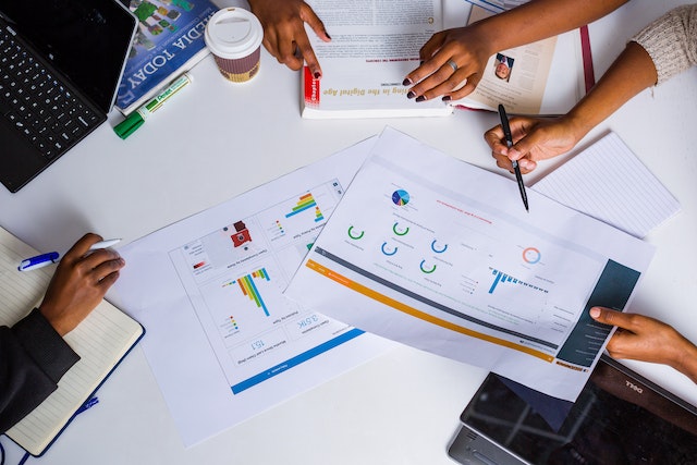 5 Features of CRM and their benefits