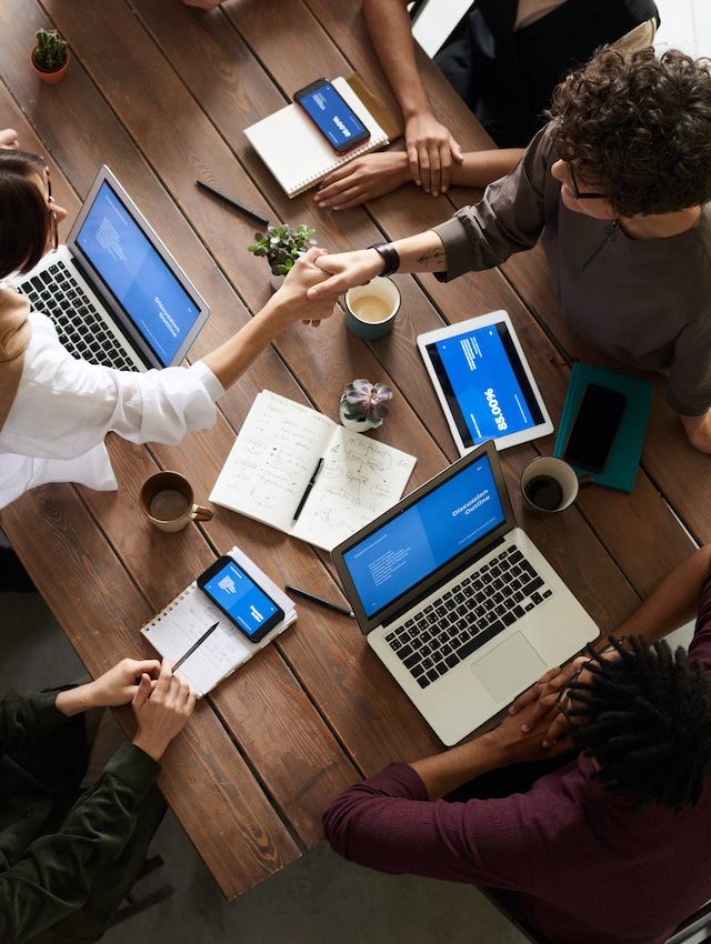 6 Outsourcing Process & Steps To Free Up Your Time And Energy