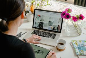 Make Money as a Female Student