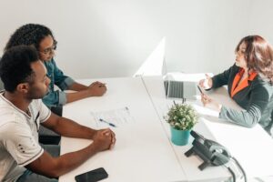 3 Factors to Consider When You Need a Home Equity Loan Broker
