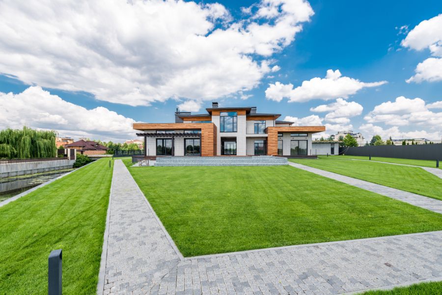 7 Essential Steps to Starting a Thriving Landscaping Business