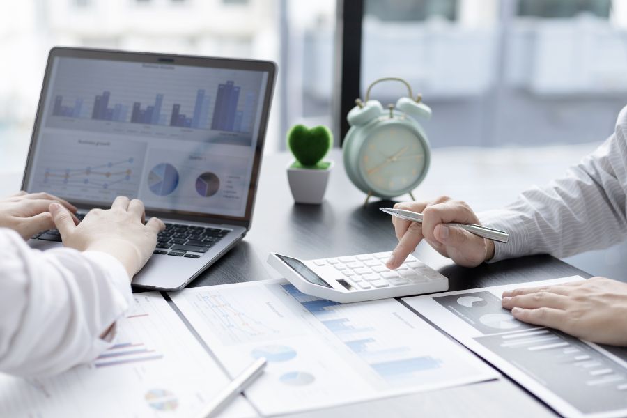 5 Tips to Build a Business from Nothing And Make It Thrive